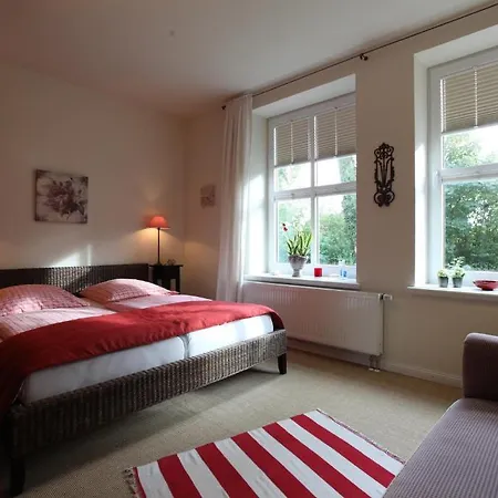 阿尔特兰德斯舒乐酒店 酒店